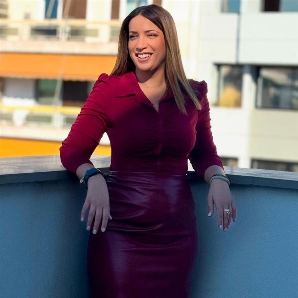 Μάνια Αλιβιζάτου: Έγκυος η δημοσιογράφος του Mega - Η φωτογραφία με φουσκωμένη κοιλιά