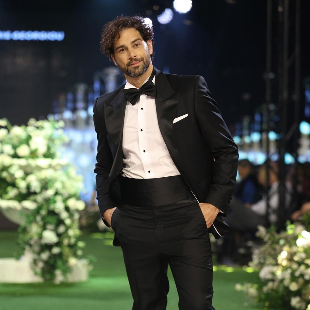 
Χάρης Γιακουμάτος: Μας δείχνει την καταστροφή που υπέστη ο κήπος του σπιτιού του μετά την φωτιά στην Αττική (Φωτο)
