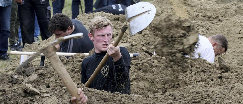 Μακάβριο! Διαγωνισμός για τον πιο γρήγορο… νεκροθάφτη (φωτό)