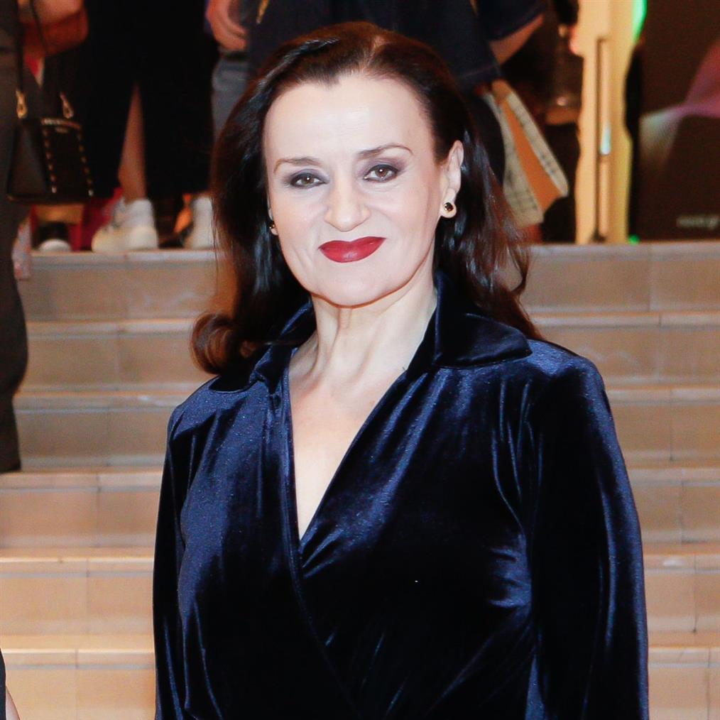 Καρυοφυλλιά Καραμπέτη: Ο λόγος που επέλεξε να μην κάνει παιδιά - "Στην εφηβεία μου έζησα ένα τραγικό γεγονός"