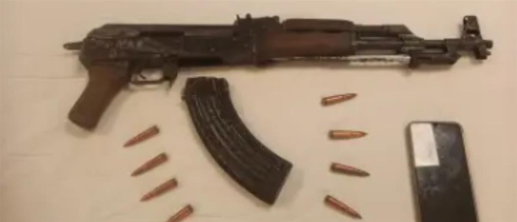 Αθήνα: Άνδρας μετέφερε Καλάσνικοφ στην βαλίτσα του σε σταθμό υπεραστικών λεωφορείων