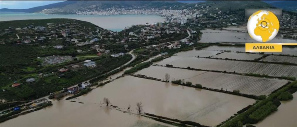 Κατολισθήσεις και κατεστραμμένες καλλιέργειες στην Αλβανία - Σε πορτοκαλί συναγερμό η Γαλλία