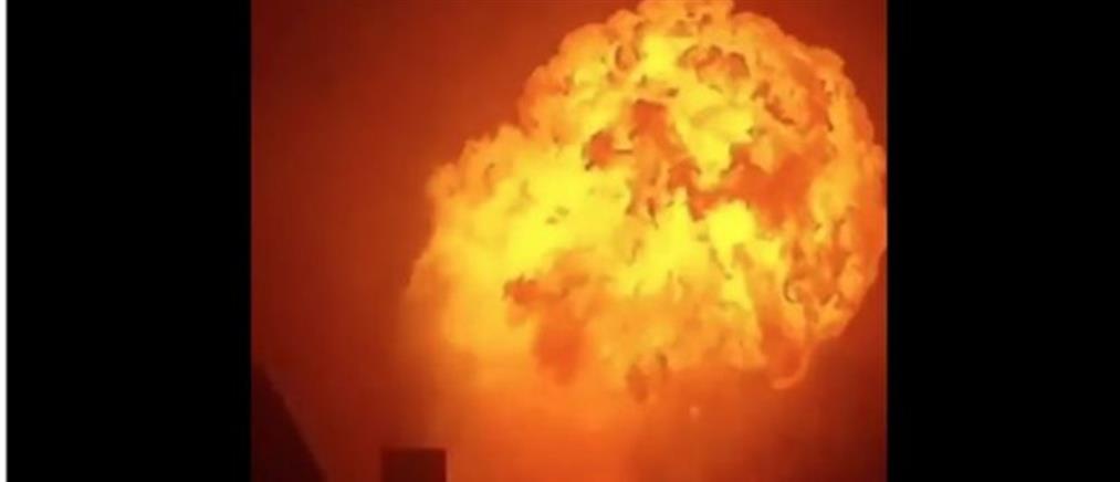 Ιταλία: Έκρηξη φορτηγού που μετέφερε υγροποιημένο αέριο σε αυτοκινητόδρομο (εικόνες)