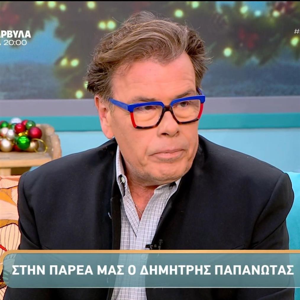 Εξοργισμένος ο Δημήτρης Παπανώτας: "Ποιοι είναι αυτοί που κολλάνε ταμπέλες; Τη λέξη bi δεν την έχει ακούσει ο κόσμος;"