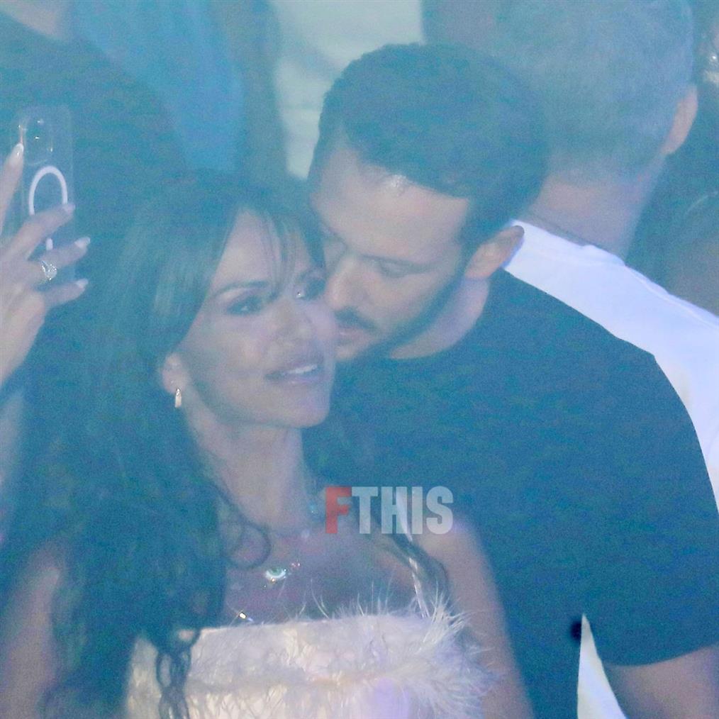 Σόφη Πασχάλη: Σε τρυφερά ενσταντανέ σε βραδινή της έξοδο