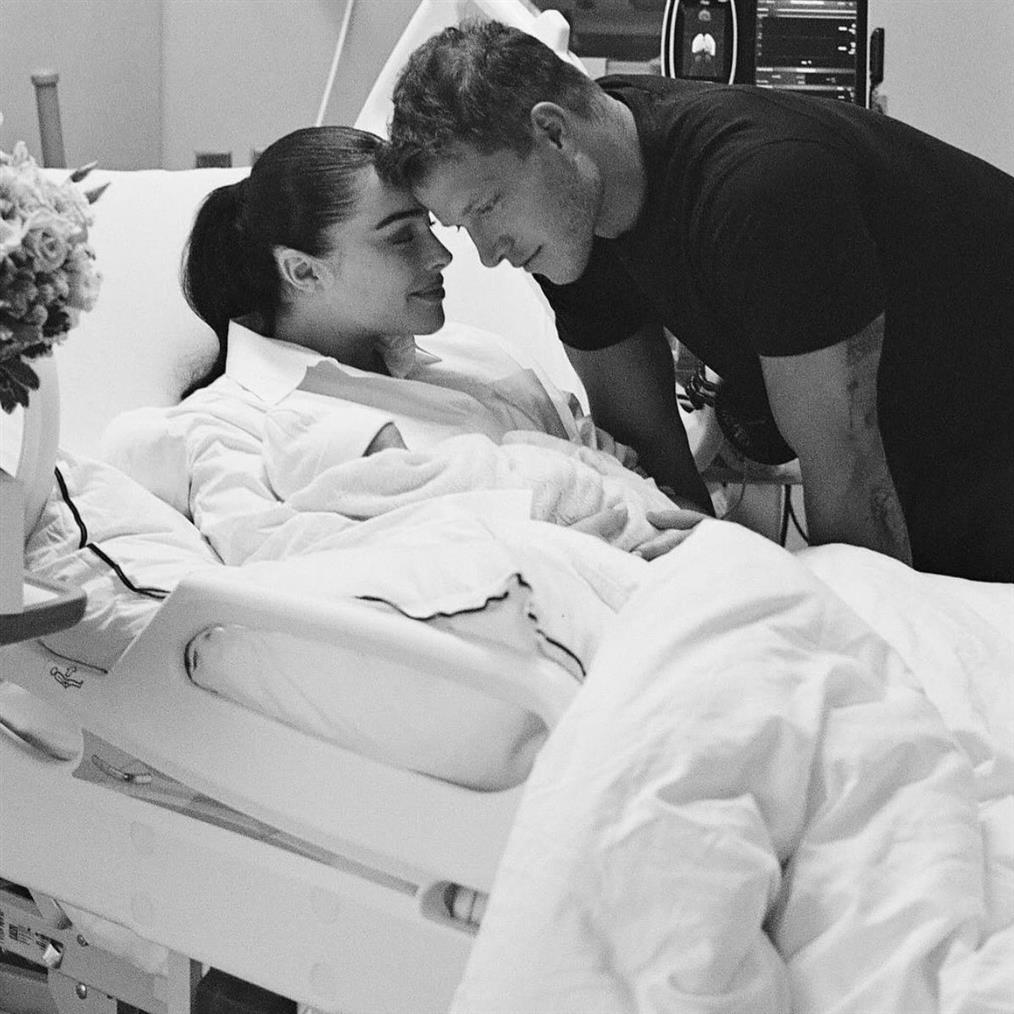 Ολίβια Κούλπο: Η πρώην Μις Υφήλιος έγινε για πρώτη φορά μαμά - "Ήταν η πιο τρομακτική, αλλά και πιο λυτρωτική εμπειρία"
