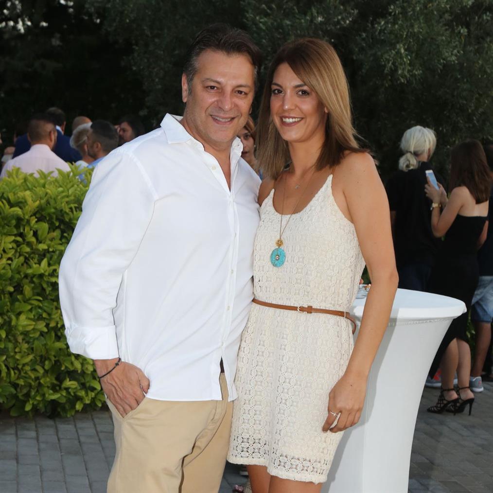 Γιώργος Δασκουλίδης: Παντρεύτηκε τη σύντροφό του μετά από 14 χρόνια σχέσης (Video)