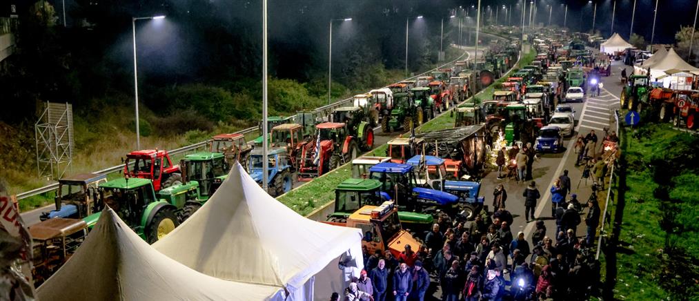 Αγρότες: Σταθερά στα μπλόκα οι παραγωγοί της Βόρειας Ελλάδας – Πού κλείνουν δρόμους