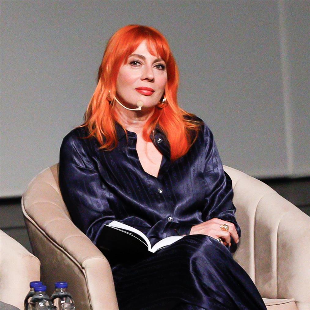 Σμαράγδα Καρύδη: "Με κάποιον τρόπο οφείλω την ύπαρξή μου στην Αλίκη Βουγιουκλάκη"