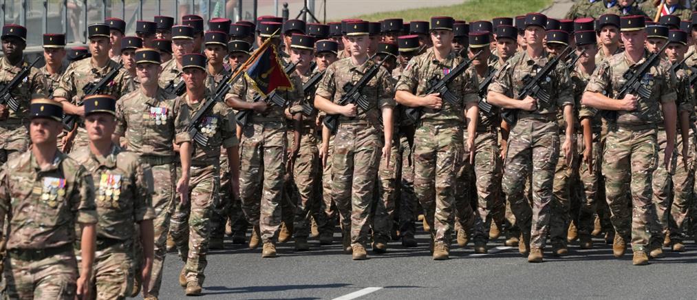 Σε κατάσταση συναγερμού η Πολωνία: Αναπτύσσει 10.000 στρατιώτες για την προστασία κρίσιμων υποδομών