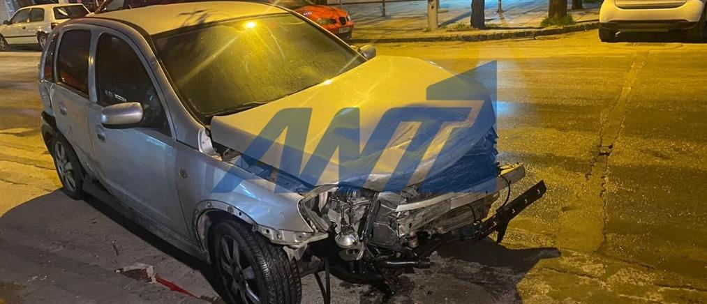 Στο αυτόφωρο για επικίνδυνη οδήγηση η 24χρονη που προσέκρουσε σε 15 σταθμευμένα αυτοκίνητα στη Θεσσαλονίκη