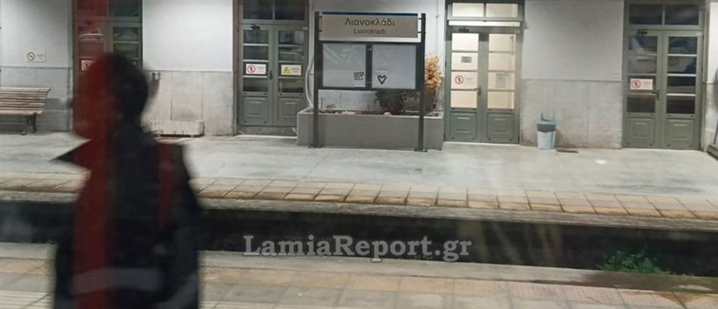 Βλάβη αμαξοστοιχίας έξω από το Λιανοκλάδι - Στο σκοτάδι έμειναν οι επιβάτες