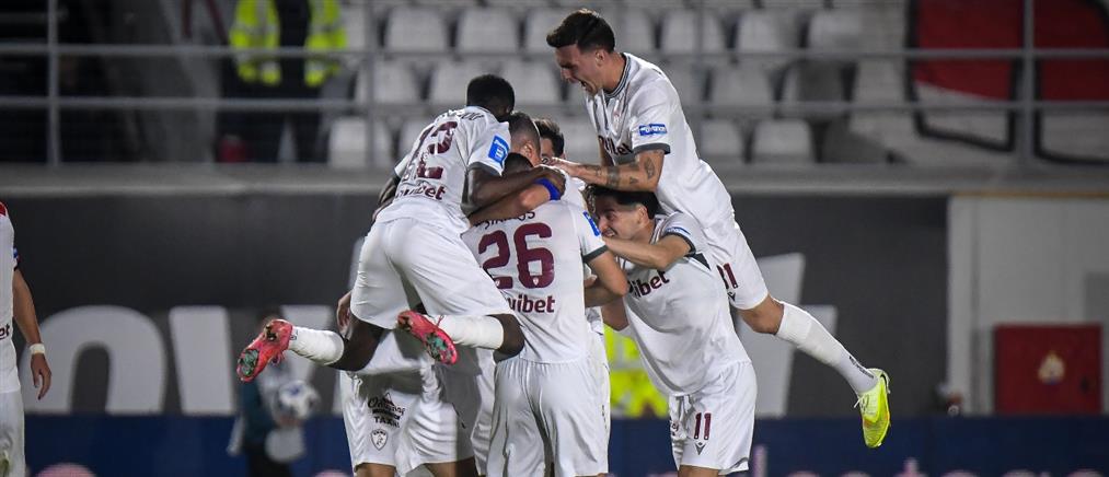 Πανσερραϊκός – ΑΕΛ: “Παρθενική” νίκη για τη Λάρισα