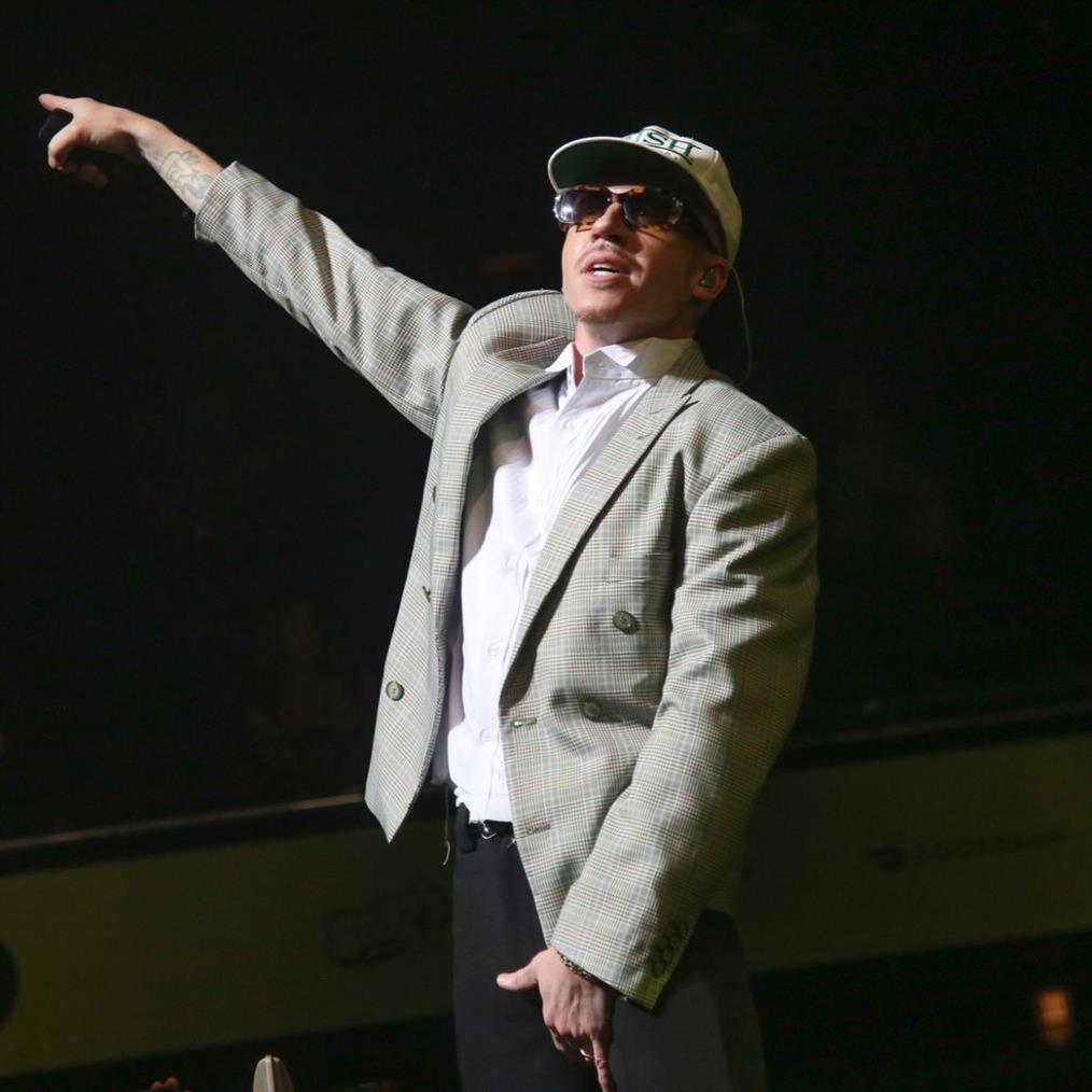 Macklemore: Απαντά στον αποκλεισμό του από την περιοδεία του Εντ Σίραν με το "Free Palestine Tour"