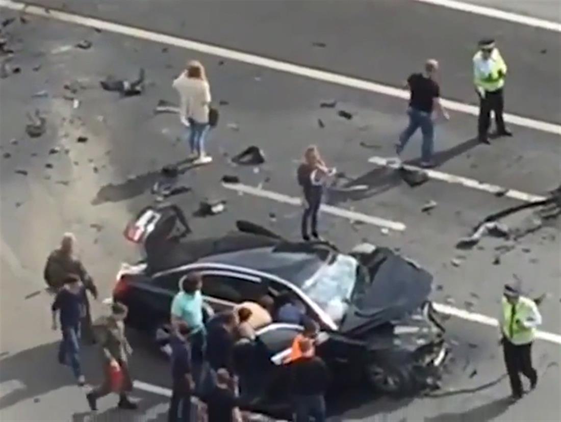 Βλαντιμίρ Πούτιν - Ρωσία - σοφέρ - τροχαίο δυστύχημα Βλαντιμίρ Πούτιν - Ρωσία - σοφέρ - τροχαίο δυστύχημα