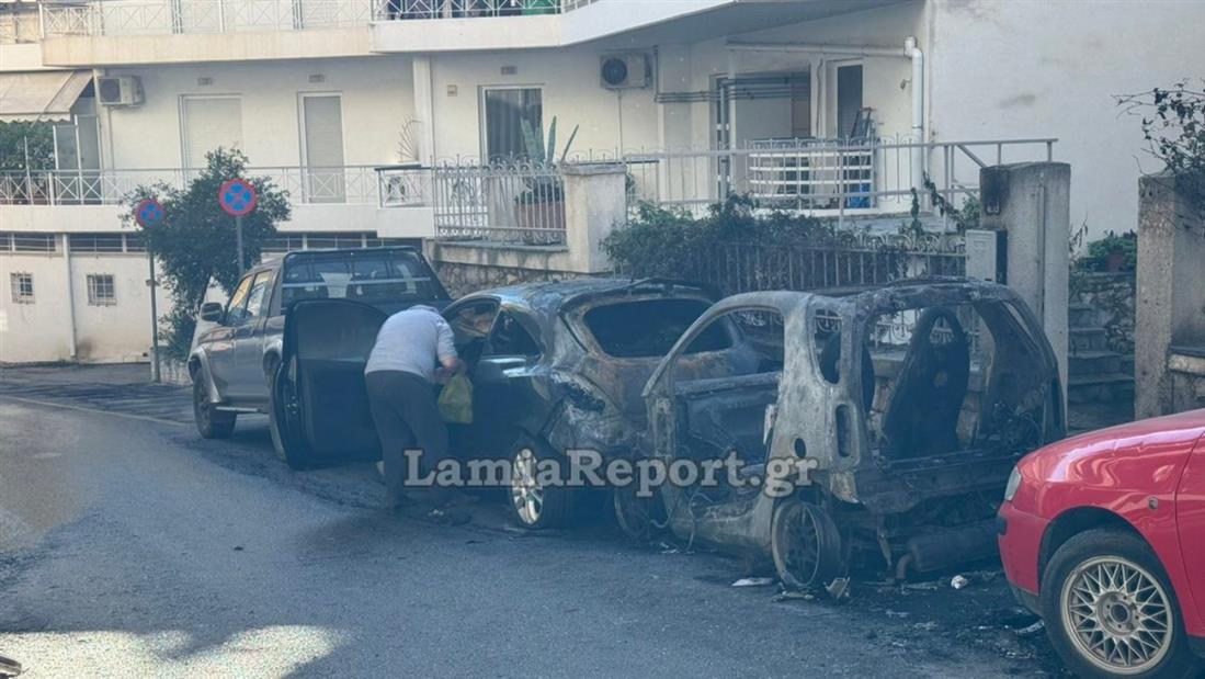 φωτιά - αυτοκίνητο - Λαμία φωτιά - αυτοκίνητο - Λαμία