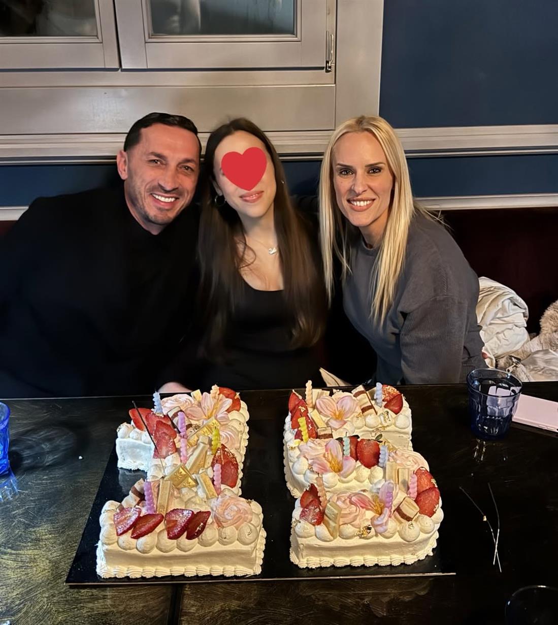 Έλενα Ασημακοπούλου Έλενα Ασημακοπούλου