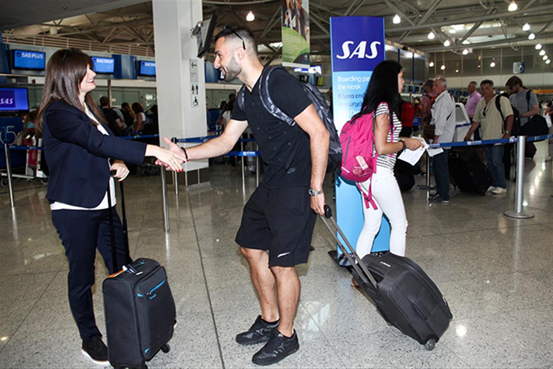 Ποδόσφαιρο - Εθνική Ελλάδος - αναχώρηση - Ντίσελντορφ Ποδόσφαιρο - Εθνική Ελλάδος - αναχώρηση - Ντίσελντορφ