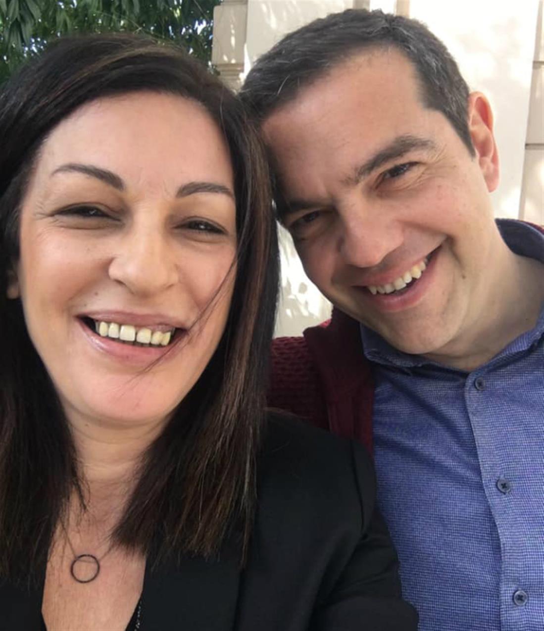 ΜΥΡΣΙΝΗ ΛΟΙΖΟΥ - ΑΛΕΞΗΣ ΤΣΙΠΡΑΣ ΜΥΡΣΙΝΗ ΛΟΙΖΟΥ - ΑΛΕΞΗΣ ΤΣΙΠΡΑΣ