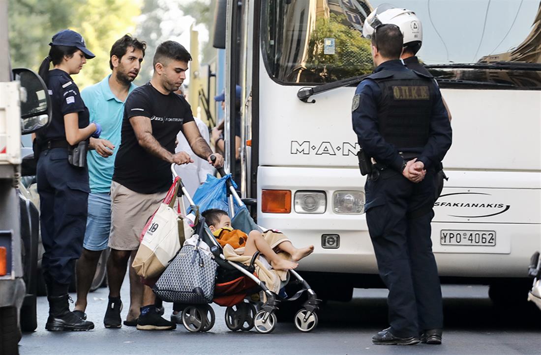 εκκένωση κτιρίου - αστυνομία - Αθήνα - Αχαρνών εκκένωση κτιρίου - αστυνομία - Αθήνα - Αχαρνών