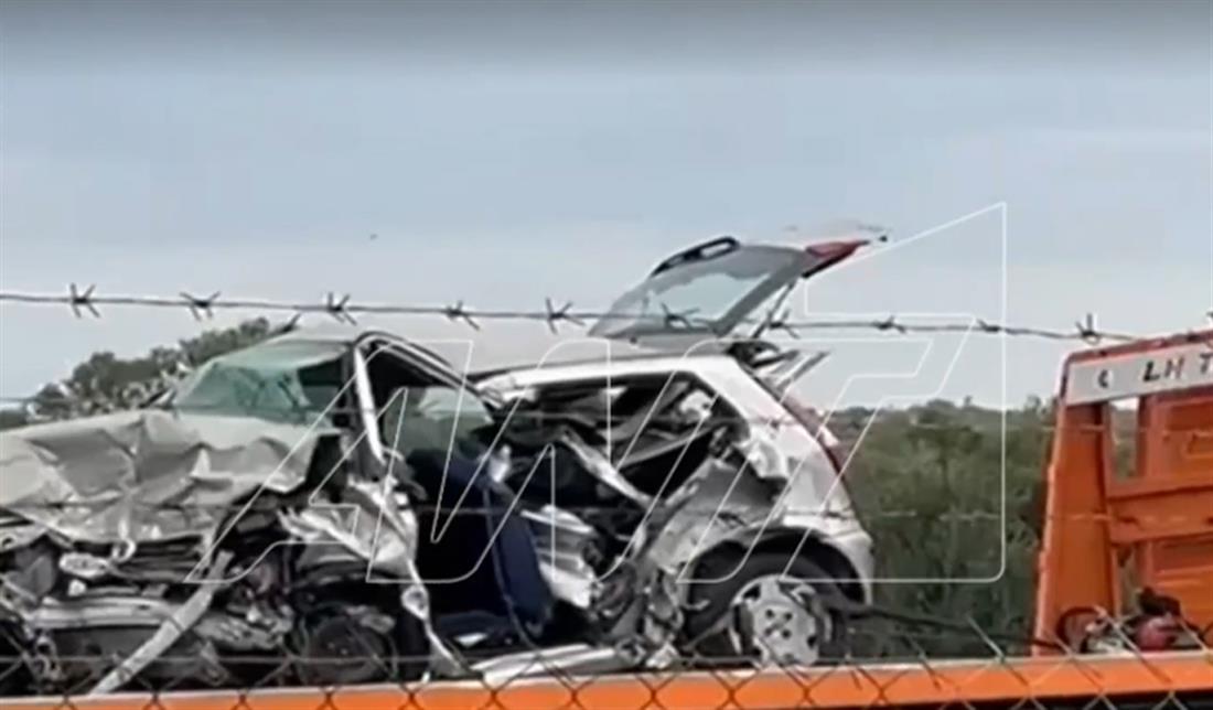 Σπάτα - τροχαίο δυστύχημα Σπάτα - τροχαίο δυστύχημα