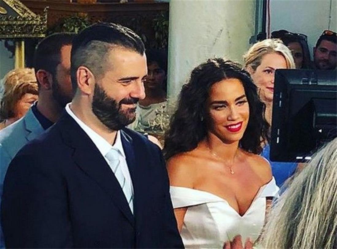 Κατερίνα Στικούδη - γάμος - χορός Κατερίνα Στικούδη - γάμος - χορός