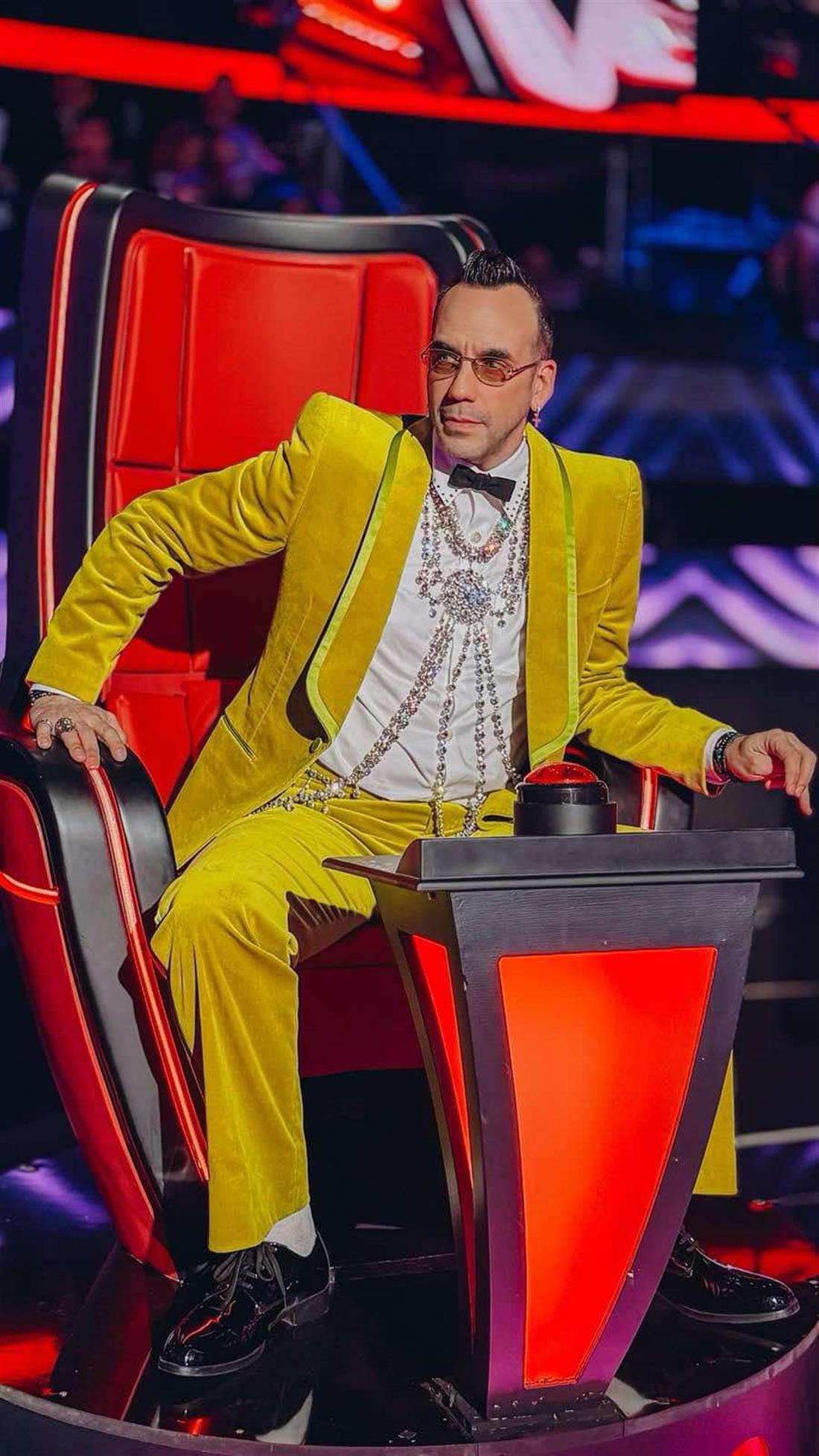 μουζουρακης