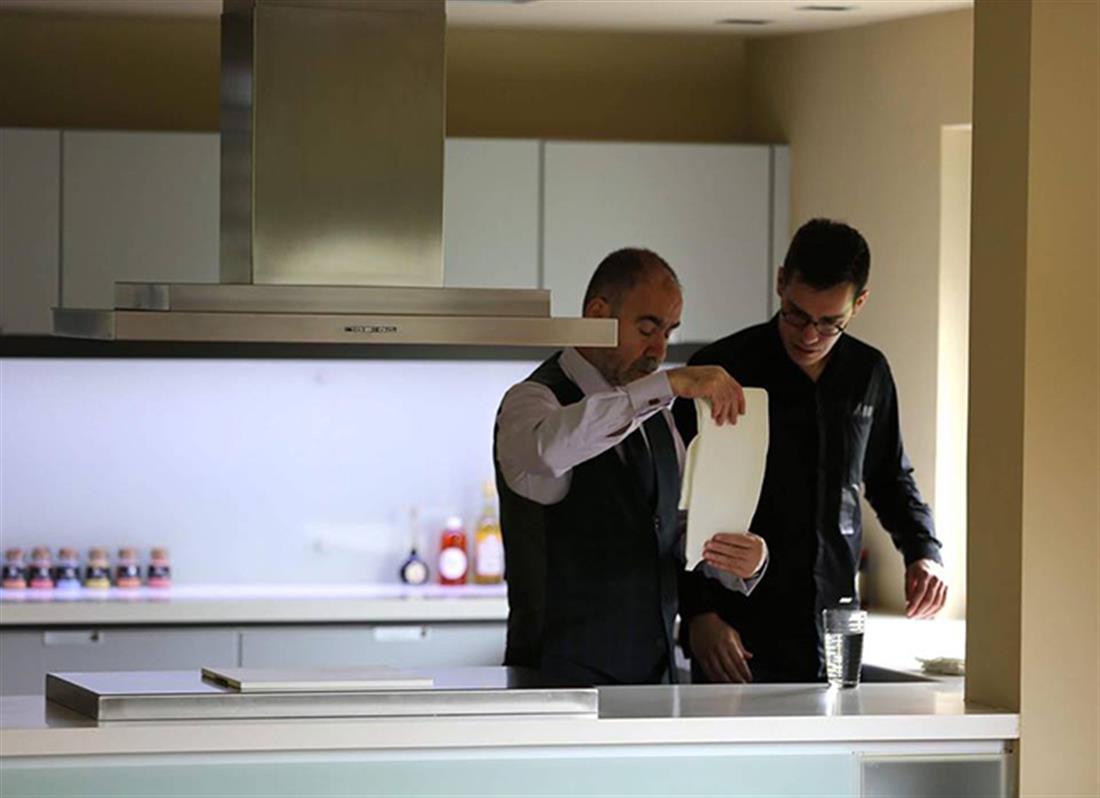 Χρήστος Στέργιογλου - ΙVAN - Παναγιώτης Κουντουράς Χρήστος Στέργιογλου - ΙVAN - Παναγιώτης Κουντουράς