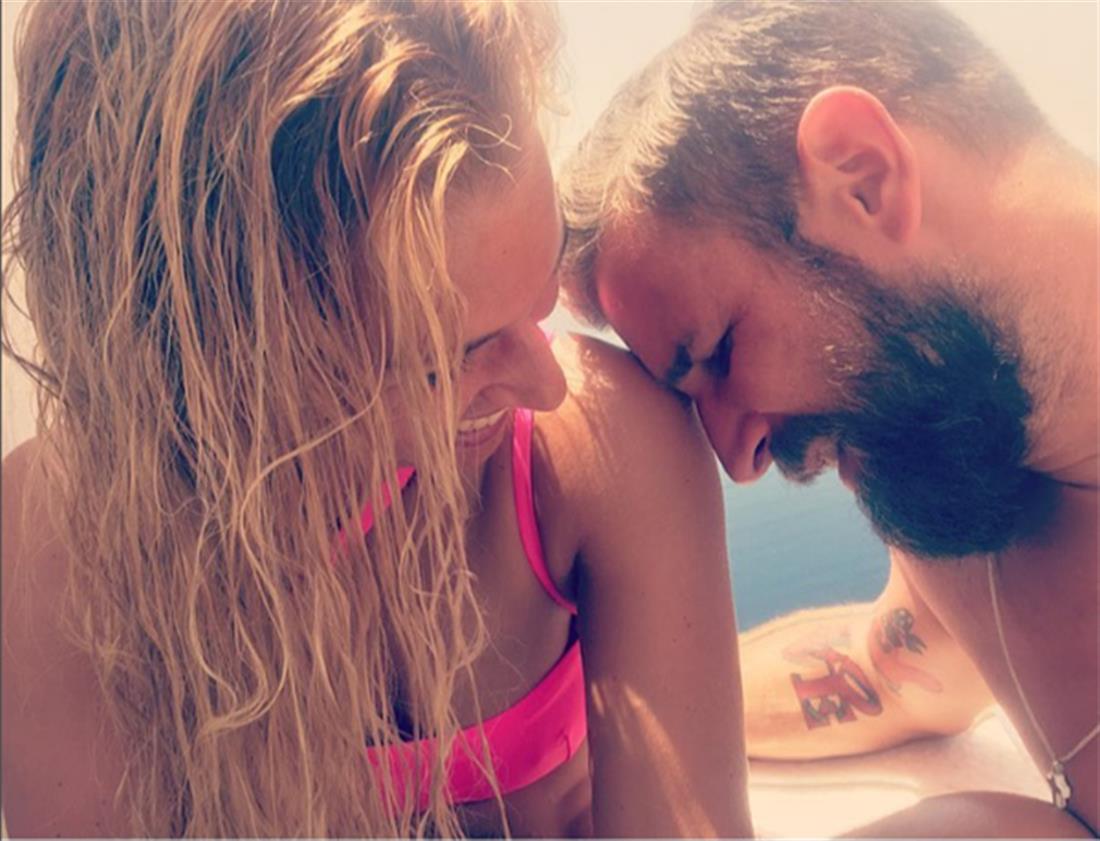 Dominika Cibulkova - instagram - Ντομίνικα Τσιμπούλκοβα - Σαντορίνη