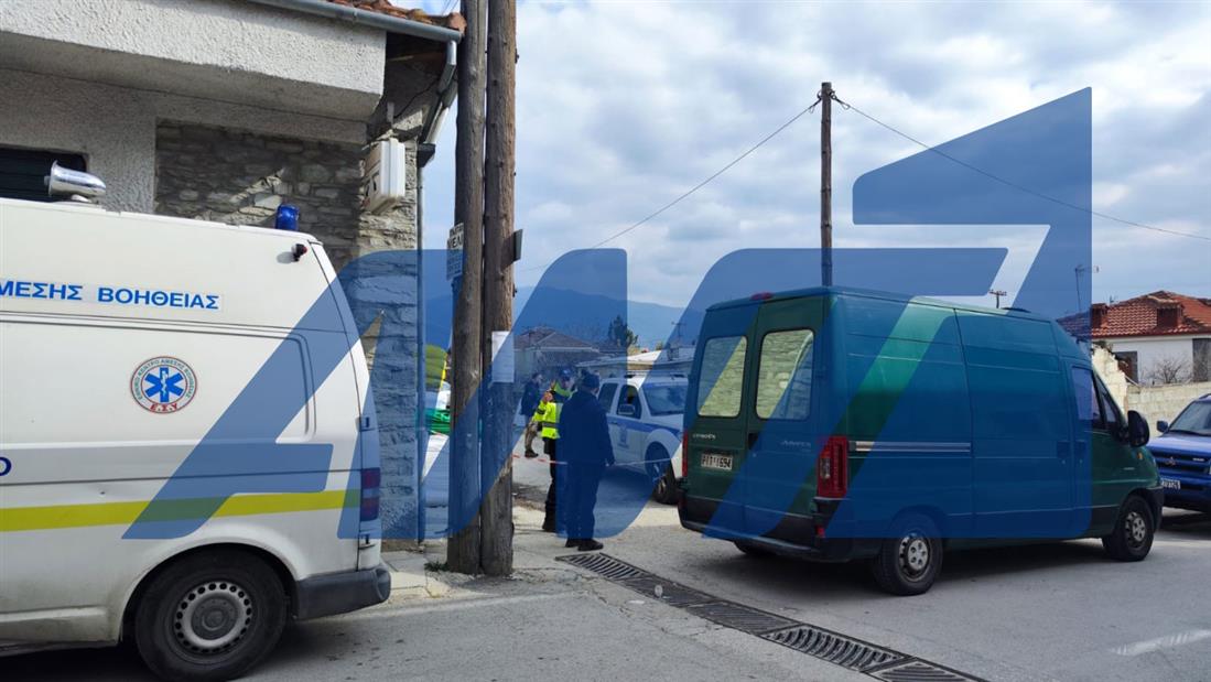 Γόννοι Λάρισας - Πυροτεχνουργοί - Αστυνομία - Πυροσβεστική