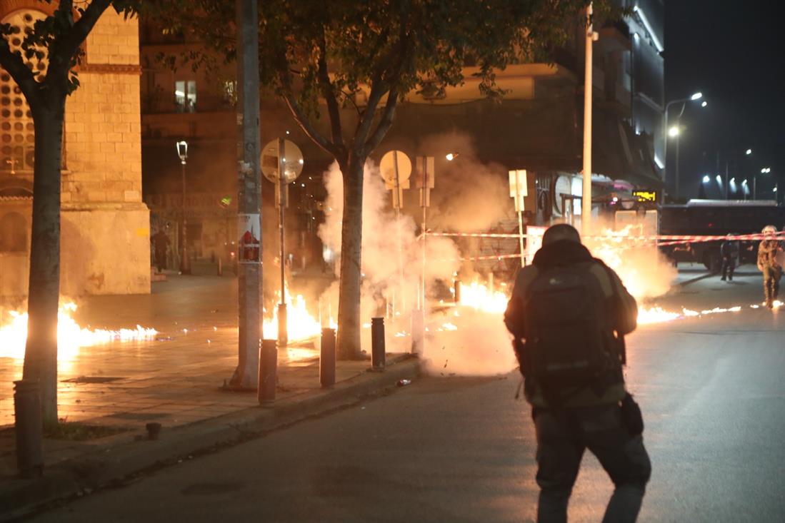 Θεσσαλονίκη - μολότοφ - επεισόδια