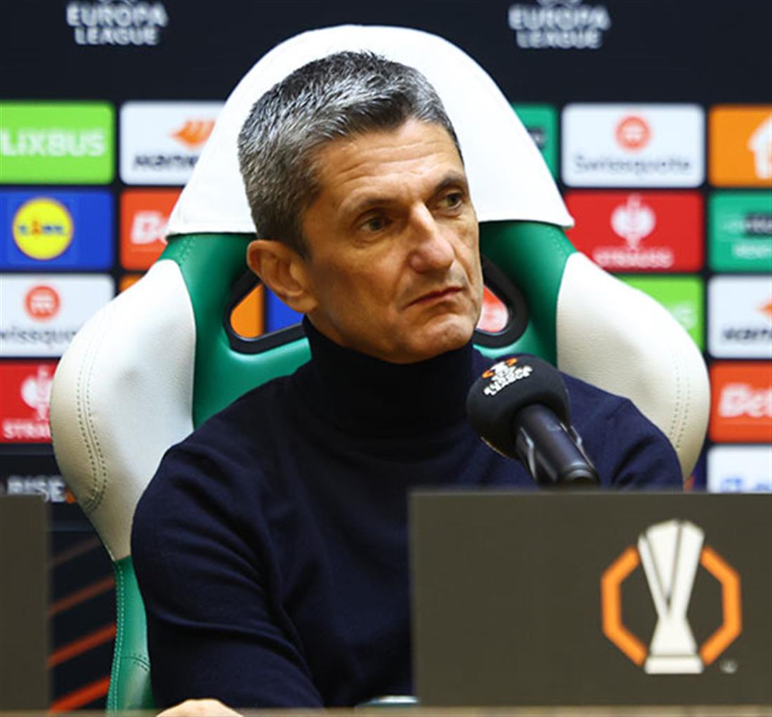 Ραζβάν Λουτσέσκου Ραζβάν Λουτσέσκου