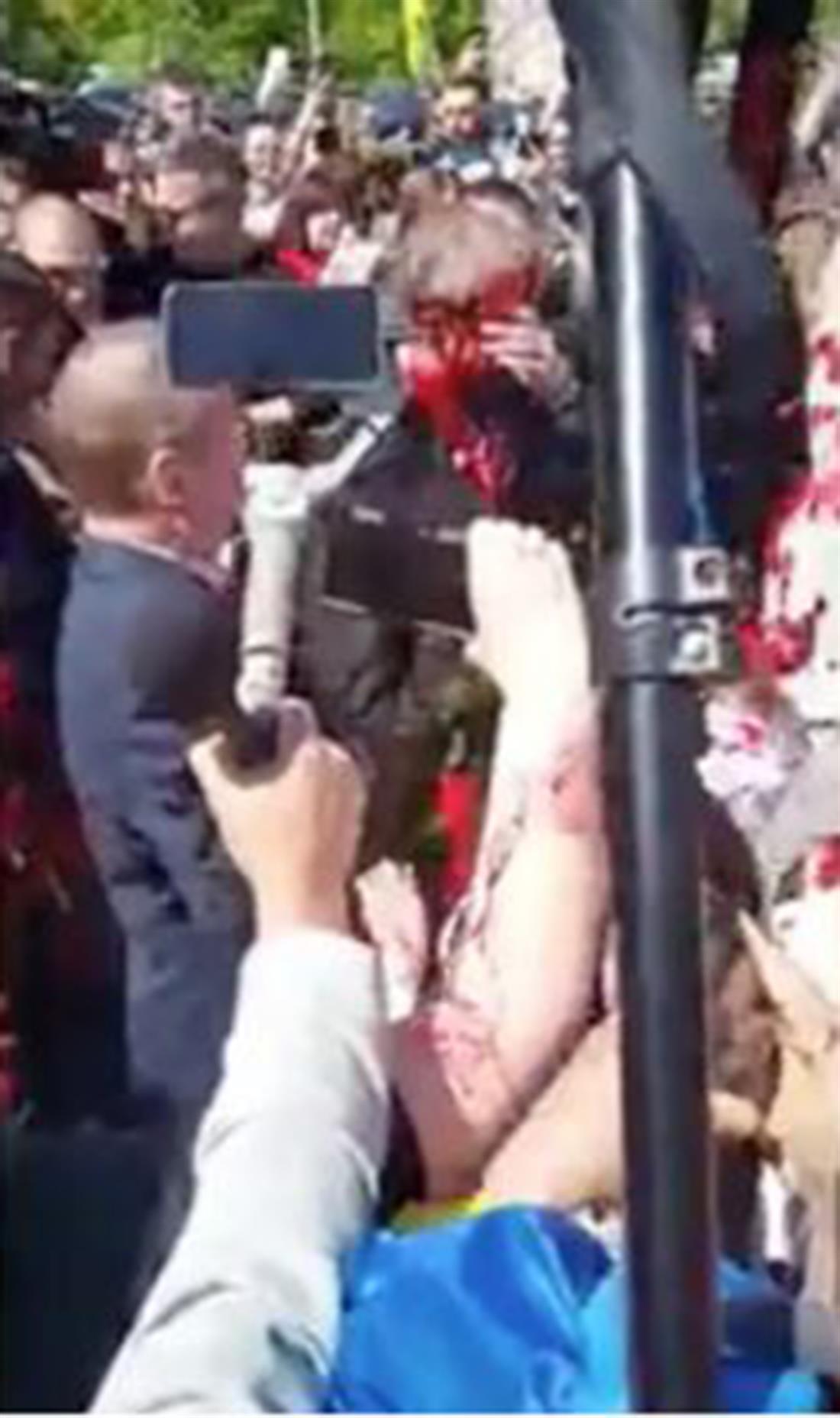 Σεργκέι Αντρέιεφ - κόκκινη μπογιά - Πολωνία