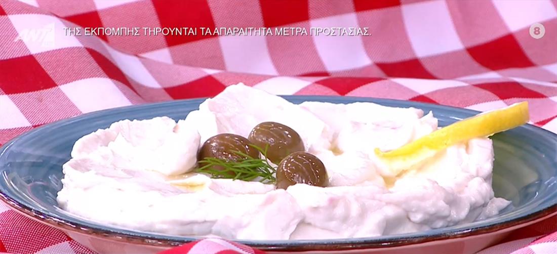 Το Πρωινό - συνταγή - ταραμοσαλάτα - Αργυρώ Μπαρμπαρίγου Το Πρωινό - συνταγή - ταραμοσαλάτα - Αργυρώ Μπαρμπαρίγου