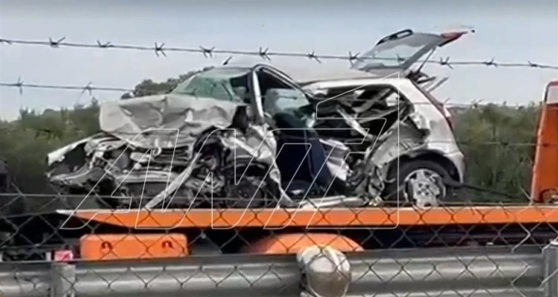 Σπάτα - τροχαίο δυστύχημα Σπάτα - τροχαίο δυστύχημα