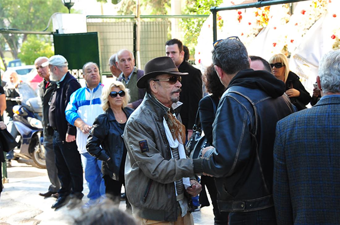 ΚΗΔΕΙΑ - ΚΩΣΤΑΣ ΤΣΑΚΩΝΑΣ - ΗΘΟΠΟΙΟΣ