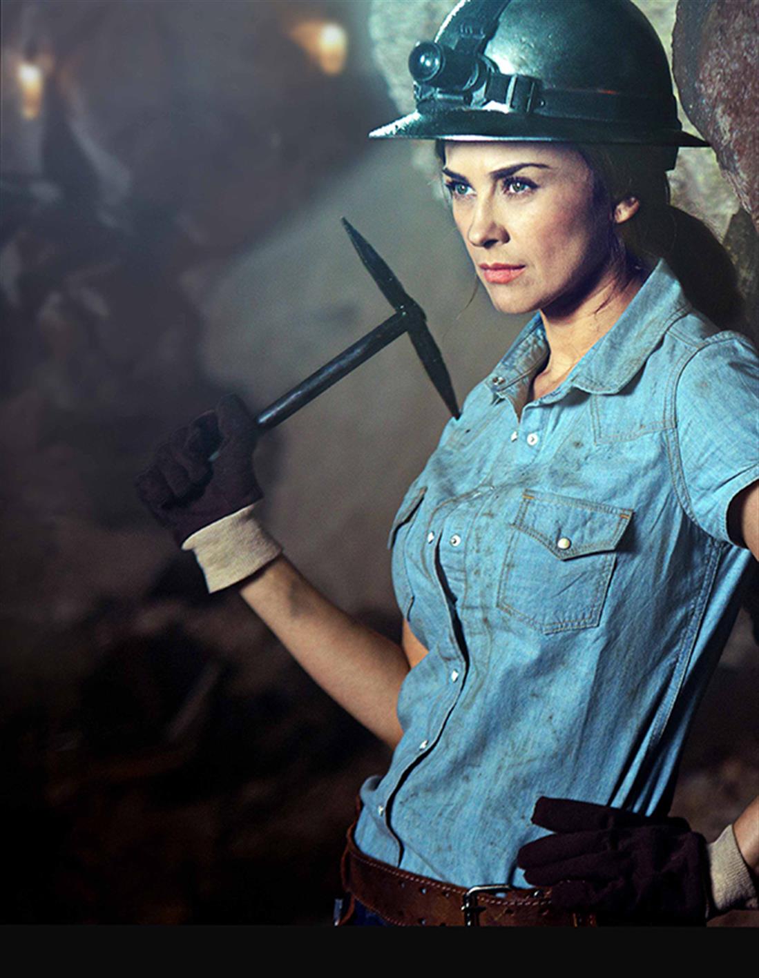 ΜΑΚΕΔΟΝΙΑ TV - La Patrona ΜΑΚΕΔΟΝΙΑ TV - La Patrona