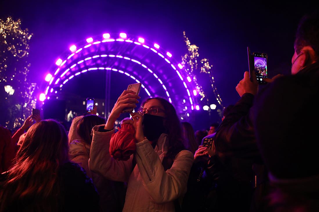 ΧΡΙΣΤΟΥΓΕΝΝΙΑΤΙΚΟ ΔΕΝΔΡΟ - ΣΥΝΤΑΓΜΑ - ΑΘΗΝΑ