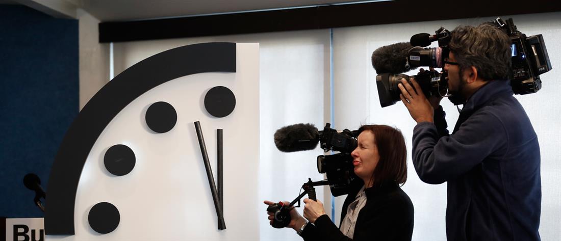 Doomsday Clock - ρολόι της Αποκάλυψης Doomsday Clock - ρολόι της Αποκάλυψης