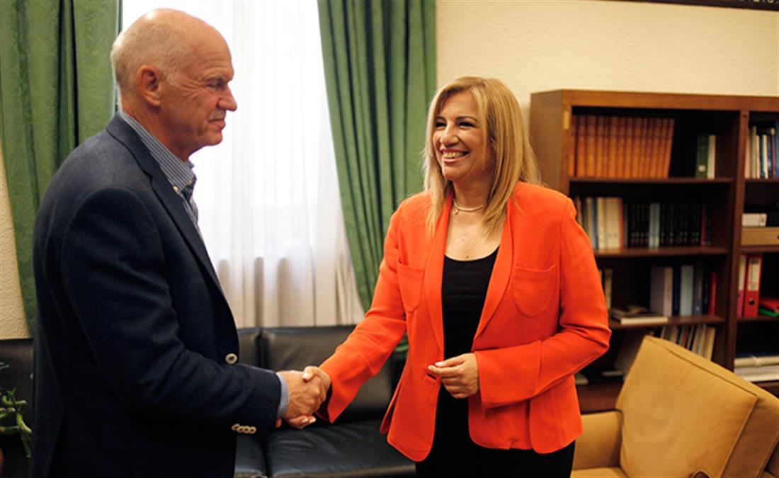 Συνάντηση - Γεννηματά - Παπανδρέου - Βουλή