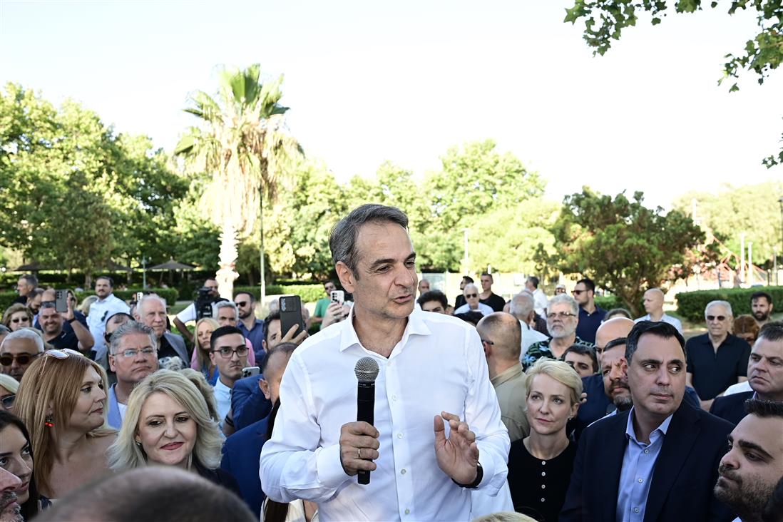 Κυριάκος Μητσοτάκης - Βούλα Κυριάκος Μητσοτάκης - Βούλα