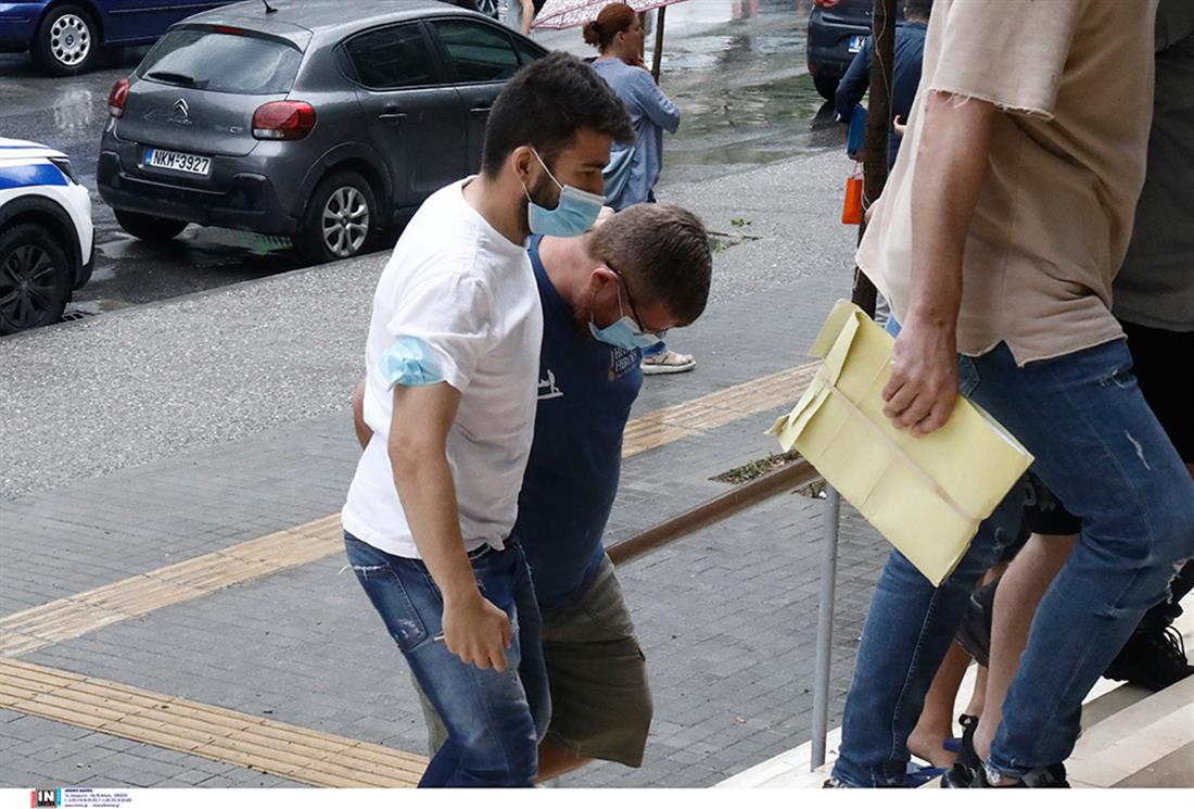 Κοκκαϊνη - 300 κιλά - εισαγγελέας - Βρετανοί  - συλληφθέντες