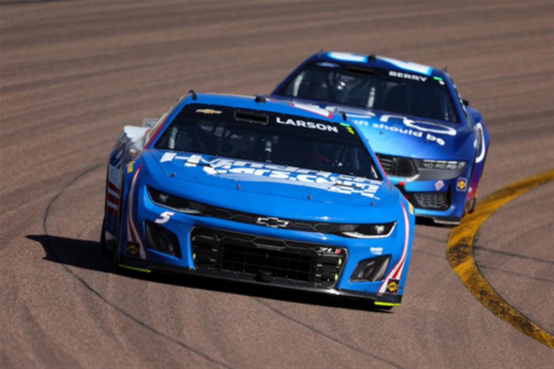 NASCAR Cup - Championship 4: Ποιος θα γράψει ιστορία στο Phoenix; NASCAR Cup - Championship 4: Ποιος θα γράψει ιστορία στο Phoenix;