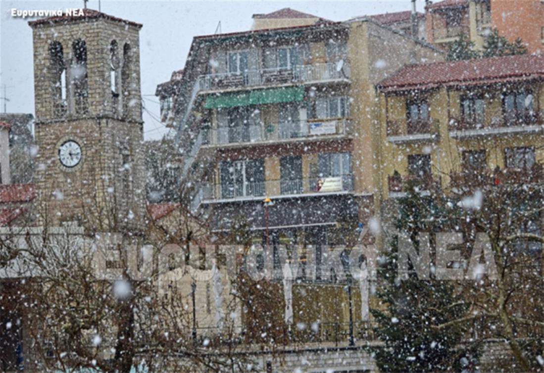 Χιόνια - Καρπενήσι - χιονόπτωση