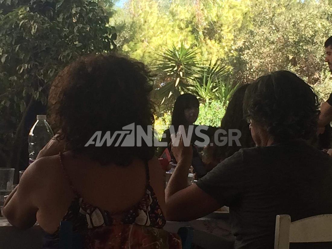 Μόνικα Μπελούτσι - Πάρος Μόνικα Μπελούτσι - Πάρος