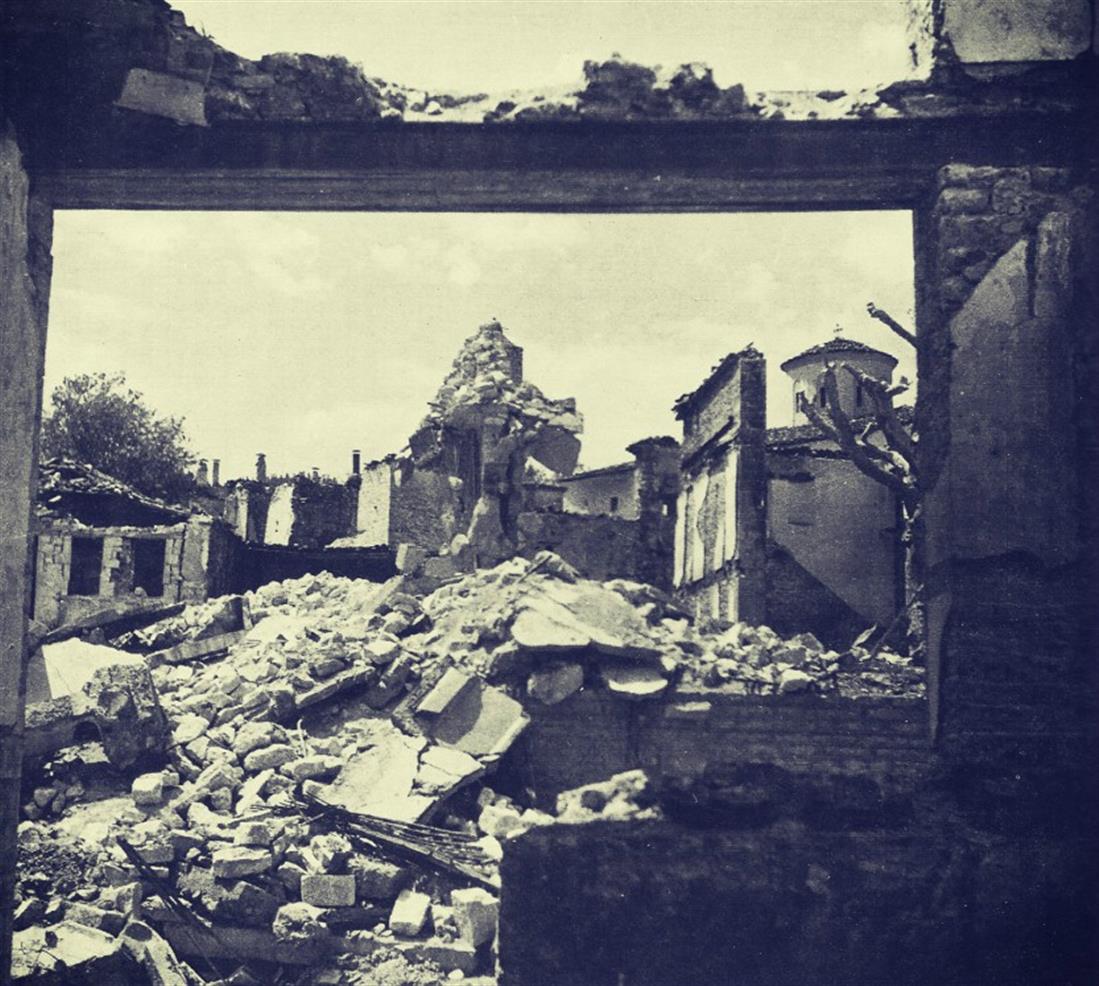 7 Νοέμβρη 1943 - Καρπενήσι - Γερμανοί φασίστες 7 Νοέμβρη 1943 - Καρπενήσι - Γερμανοί φασίστες