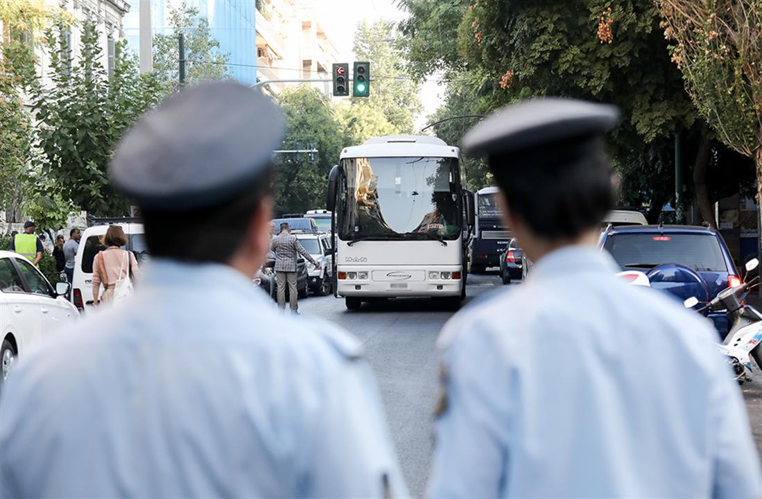 εκκένωση κτιρίου - αστυνομία - Αθήνα εκκένωση κτιρίου - αστυνομία - Αθήνα