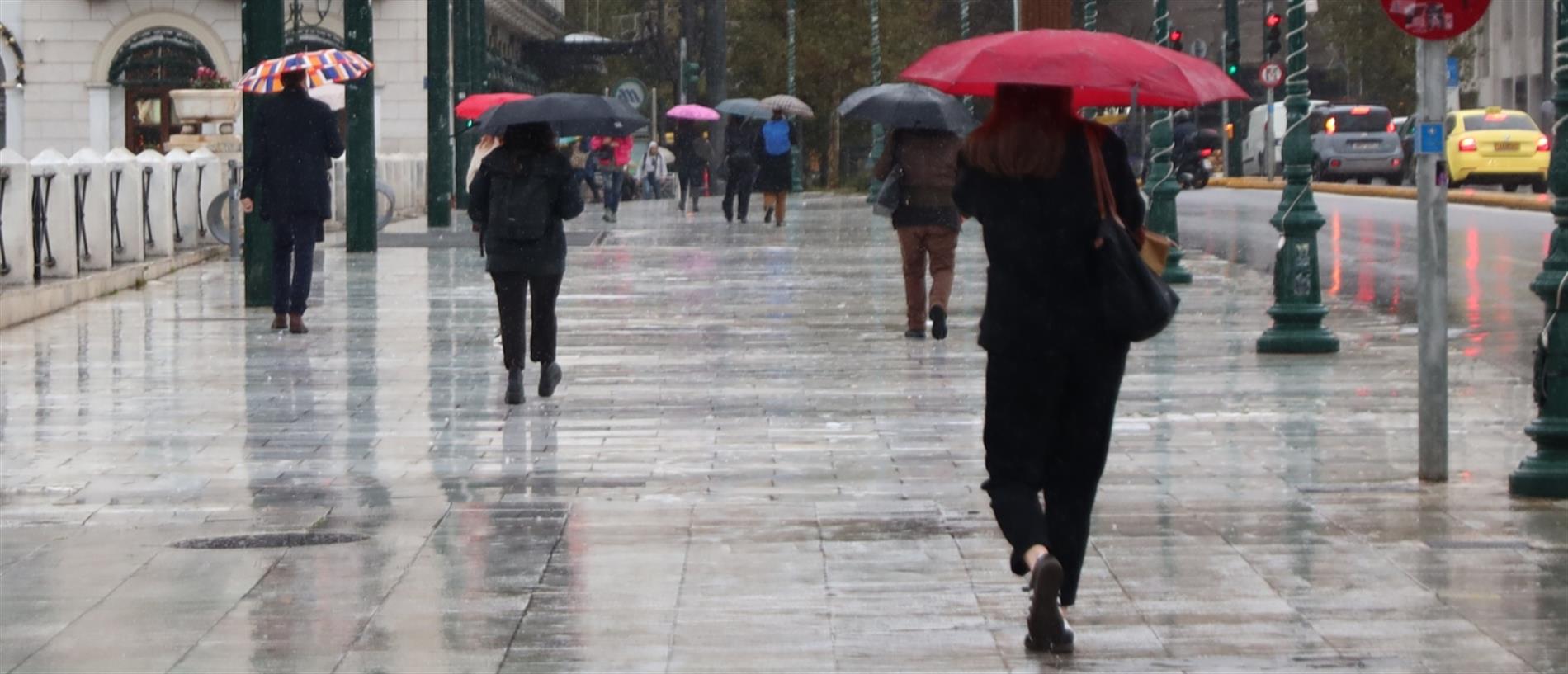 Στερεά Ελλάδα - Σφοδρή κακοκαιρία: Κυκλοφοριακές ρυθμίσεις, χιόνια και κύματα