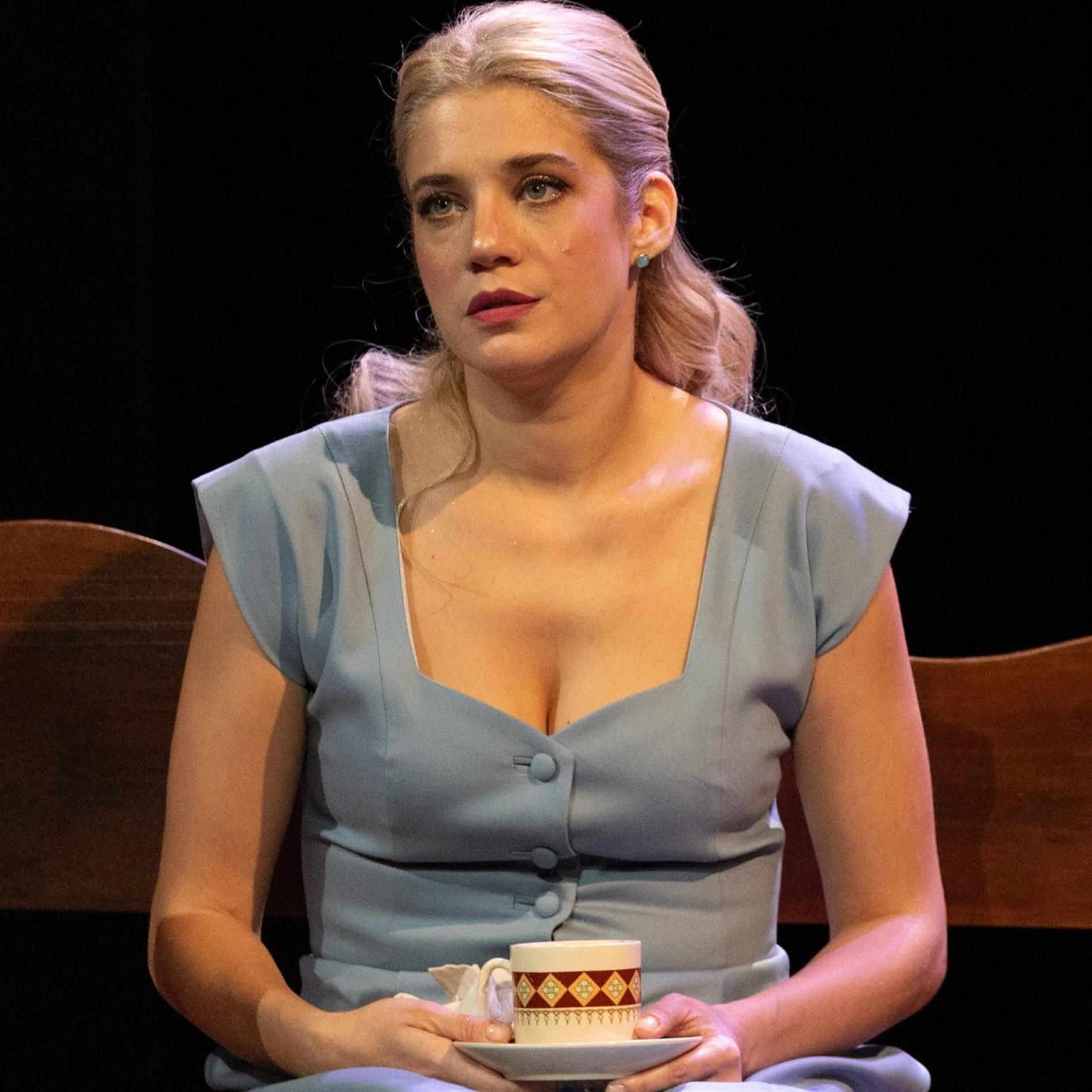 Τζένη Θεωνά: Οι τρυφερές φωτογραφίες με τους γονείς της και τον νεογέννητο γιο της - "Αυτό που με συγκινεί περισσότερο είναι..."