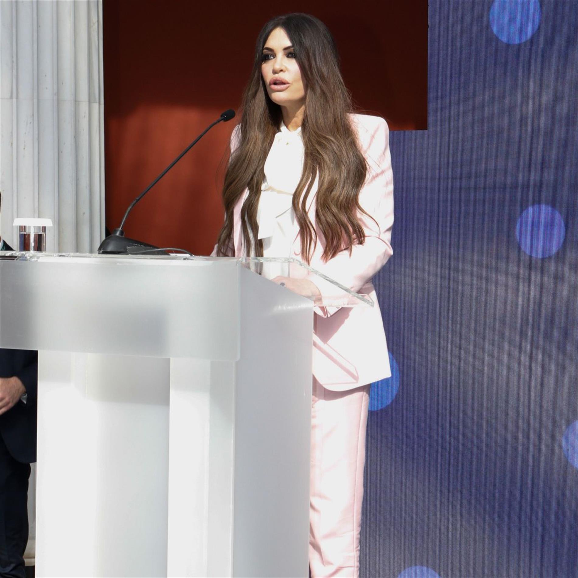 Η Κίμπερλι Γκίλφοϊλ για την Ελλάδα: "Μπορώ να ζήσω και να πραγματοποιήσω το αμερικανικό όνειρο μου εδώ, στην Αθήνα"